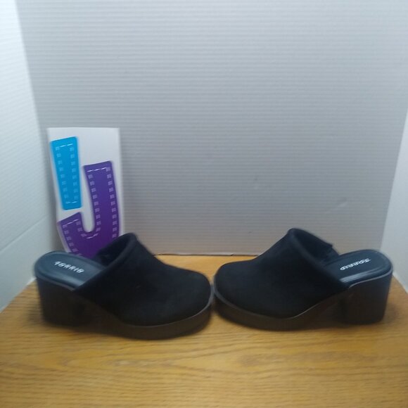 Torrid Women's Black Suede Platform Mules 10 ww - Picture 7 of 7